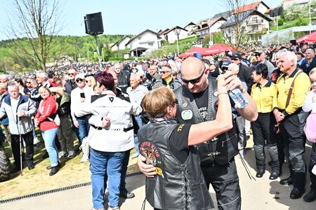 Vseslovenski blagoslov motoristov in motorjev v Mirni Peci 21042025 (34)